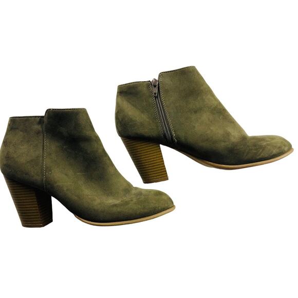 Old Navy Women's Olive Green Faux Suede Zip Ankle Booties Size 10 - Picture 2 of 7